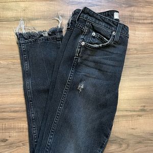 Black Distressed Women’s Jeans